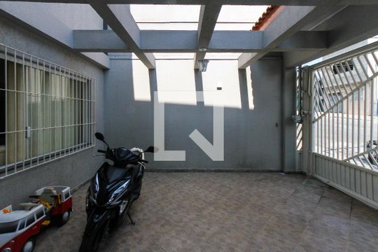 Garagem de casa à venda com 3 quartos, 102m² em Chácara Mafalda, São Paulo