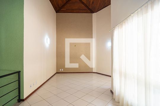 Sala de casa de condomínio à venda com 5 quartos, 280m² em Engenho do Mato, Niterói