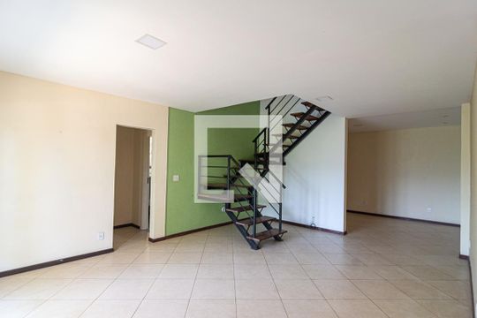 sala 2 de casa de condomínio à venda com 5 quartos, 280m² em Engenho do Mato, Niterói
