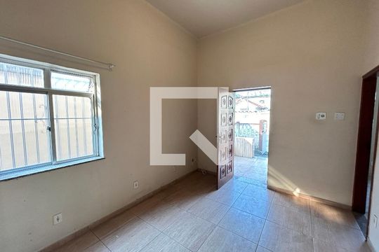 Sala de casa para alugar com 2 quartos, 70m² em Madureira, Rio de Janeiro
