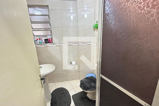 Banheiro de apartamento à venda com 2 quartos, 53m² em Irajá, Rio de Janeiro