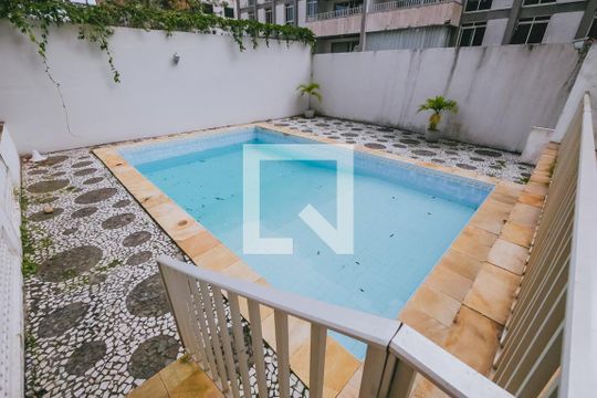 Área comum - Piscina de apartamento para alugar com 4 quartos, 217m² em Ondina, Salvador