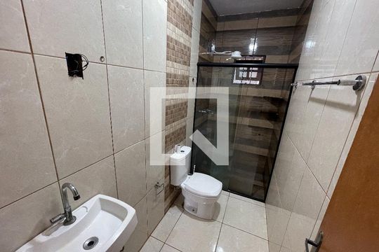 Banheiro de casa à venda com 2 quartos, 100m² em Vicentina, São Leopoldo