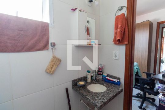 Banheiro da Suíte 1 de casa de condomínio à venda com 2 quartos, 61m² em Cidade Lider, São Paulo