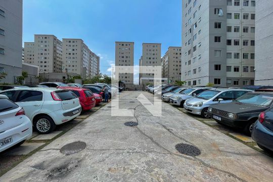 Fachada de apartamento para alugar com 2 quartos, 42m² em Jardim do Lago, São Paulo