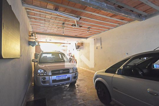 Garagem de casa à venda com 3 quartos, 276m² em Vila Planalto, São Bernardo do Campo