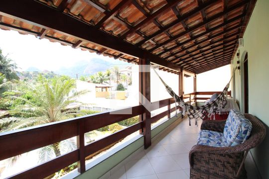 Varanda dos Quartos de casa de condomínio à venda com 4 quartos, 350m² em Jacarepaguá, Rio de Janeiro