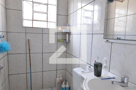 Banheiro de casa à venda com 2 quartos, 150m² em Jardim Brasil (zona Norte), São Paulo