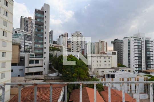 Vista de apartamento à venda com 5 quartos, 560m² em Sion, Belo Horizonte