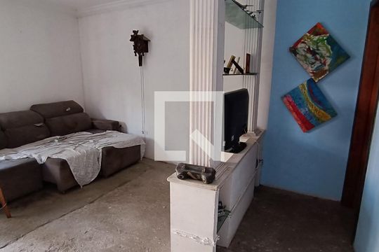 Sala de casa para alugar com 4 quartos, 349m² em Parque Monte Alegre, Taboão da Serra