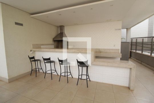 Área comum - Churrasqueira de apartamento para alugar com 2 quartos, 45m² em Chácaras Tubalina E Quartel, Uberlândia