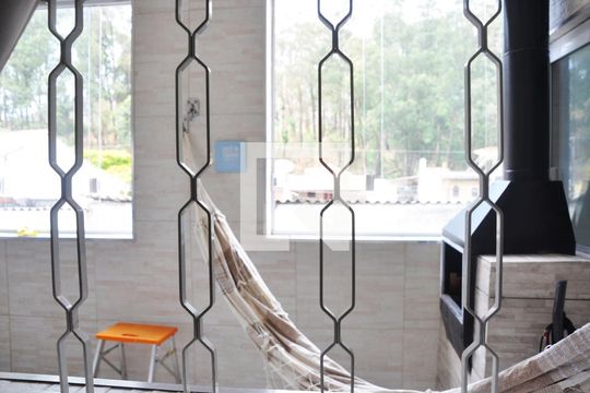 Detalhe - Vista da Sala de casa para alugar com 2 quartos, 78m² em Parque Panamericano, São Paulo
