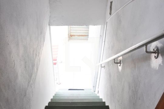 Corredor Entrada de casa para alugar com 2 quartos, 78m² em Parque Panamericano, São Paulo