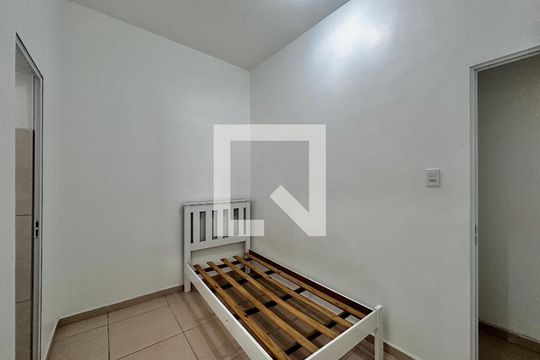 Quarto de kitnet/studio para alugar com 1 quarto, 10m² em Santo Amaro, São Paulo
