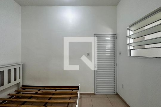 Quarto de kitnet/studio para alugar com 1 quarto, 10m² em Santo Amaro, São Paulo