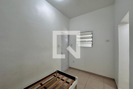 Quarto de kitnet/studio para alugar com 1 quarto, 10m² em Santo Amaro, São Paulo