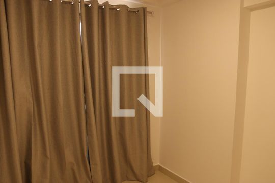 Quarto de apartamento para alugar com 2 quartos, 56m² em Condomínio Residencial Santa Rita, Goiânia