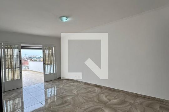 Sala de casa à venda com 3 quartos, 140m² em Vila Polopoli, São Paulo