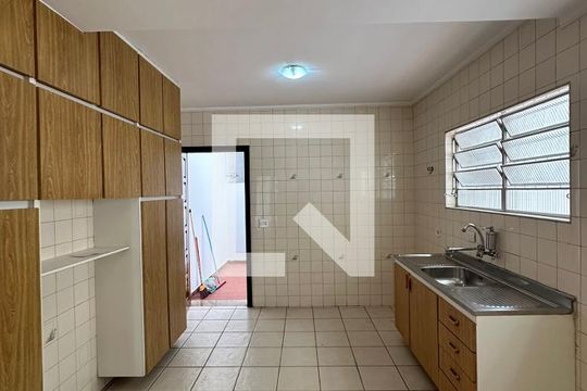 Cozinha de casa à venda com 3 quartos, 140m² em Vila Polopoli, São Paulo