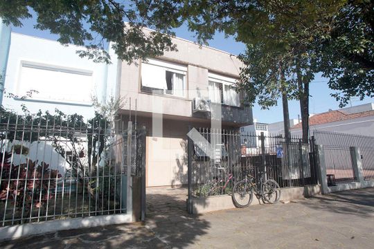 Fachada de apartamento à venda com 2 quartos, 87m² em Santana, Porto Alegre