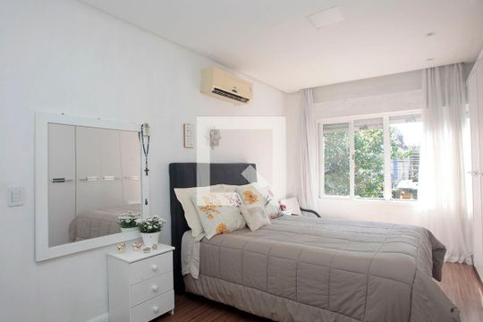Quarto 1 de apartamento à venda com 2 quartos, 87m² em Santana, Porto Alegre