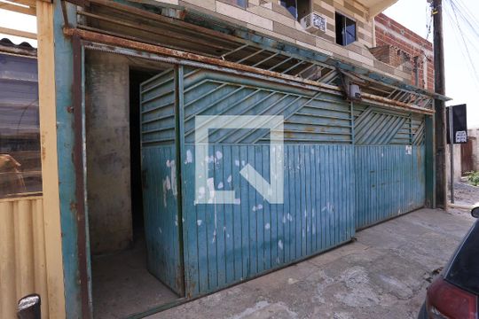 Fachada de casa para alugar com 2 quartos, 45m² em Samambaia, Brasília