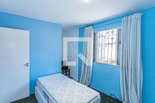 Suite de casa à venda com 4 quartos, 270m² em Vila Picinin, São Paulo