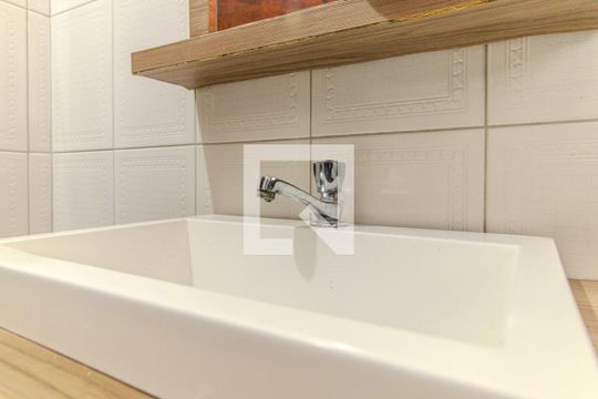 Banheiro da Suíte de apartamento para alugar com 2 quartos, 63m² em Santa Cecilia, São Paulo