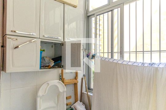 Área de Serviço de apartamento para alugar com 2 quartos, 63m² em Santa Cecilia, São Paulo