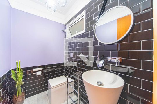 Lavabo de casa de condomínio à venda com 3 quartos, 404m² em Vila Gilda, Santo André