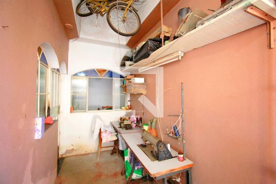 Área de serviço  de casa à venda com 3 quartos, 396m² em Esplanada, Belo Horizonte