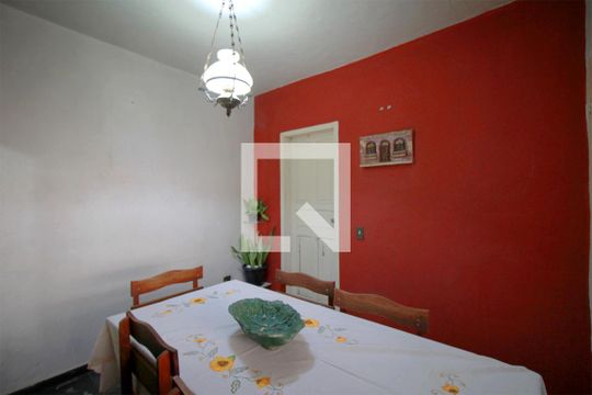 Sala  de casa à venda com 3 quartos, 396m² em Esplanada, Belo Horizonte