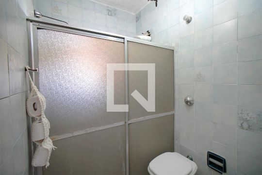 Banheiro de casa à venda com 3 quartos, 396m² em Esplanada, Belo Horizonte