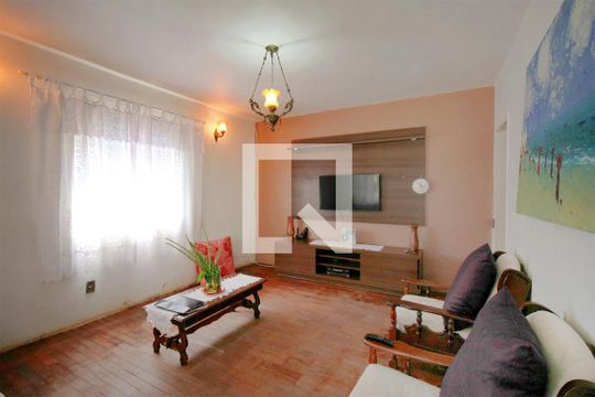 Sala  de casa à venda com 3 quartos, 396m² em Esplanada, Belo Horizonte
