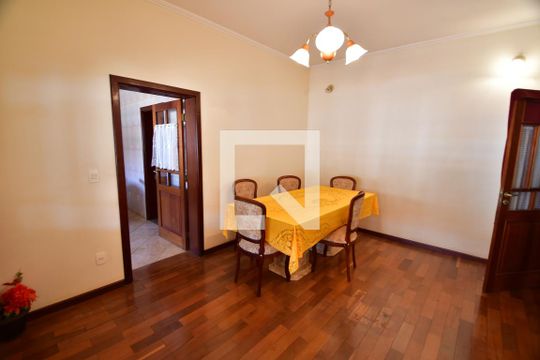 Sala 2 de casa para alugar com 5 quartos, 420m² em Jardim do Sol, Campinas