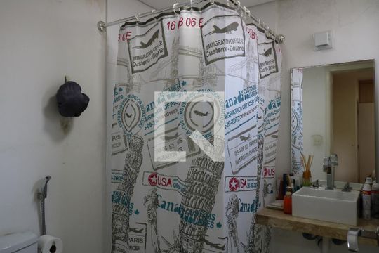 Banheiro da Suíte 2 de apartamento à venda com 3 quartos, 131m² em Jardim, Santo André