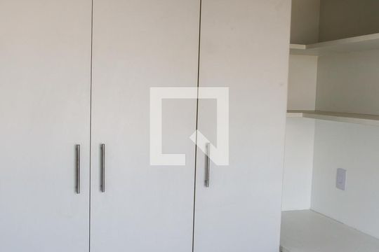 Quarto 2 de apartamento para alugar com 2 quartos, 37m² em Presidente Altino, Osasco