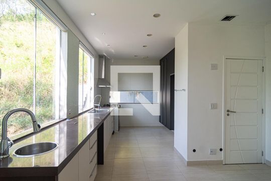 Cozinha de casa à venda com 4 quartos, 436m² em Vila Progresso, Niterói