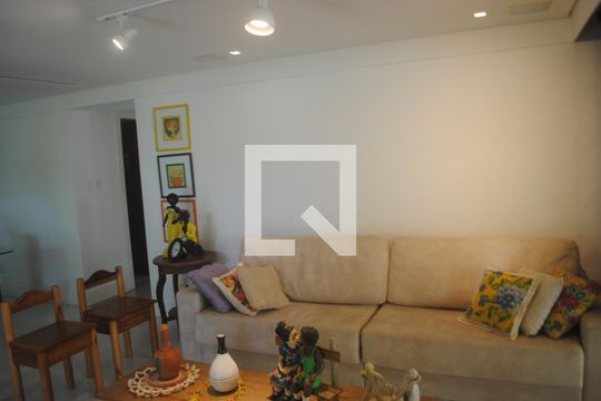 Sala de casa de condomínio para alugar com 5 quartos, 420m² em Jaguaribe, Salvador