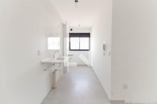 Cozinha de apartamento à venda com 2 quartos, 50m² em Vila Giordano, São Paulo