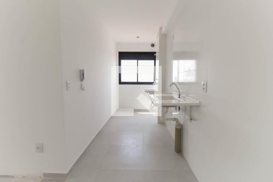 Cozinha de apartamento à venda com 2 quartos, 50m² em Vila Giordano, São Paulo