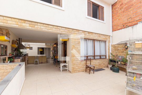 Garagem de casa à venda com 5 quartos, 224m² em Bandeiras, Osasco