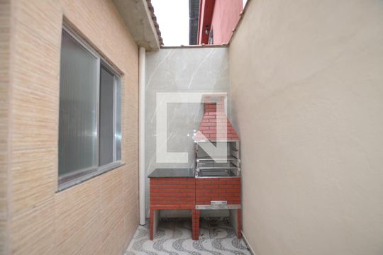 Churrasqueira de casa para alugar com 2 quartos, 110m² em Bento Ribeiro, Rio de Janeiro