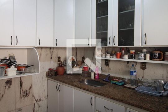 Cozinha de apartamento à venda com 4 quartos, 130m² em São Luiz, Belo Horizonte