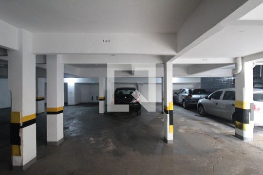 Garagem de apartamento à venda com 4 quartos, 130m² em São Luiz, Belo Horizonte