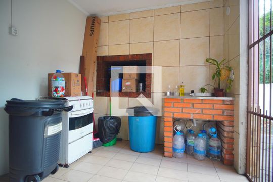 Churrasqueira de casa à venda com 4 quartos, 257m² em Passo das Pedras, Porto Alegre