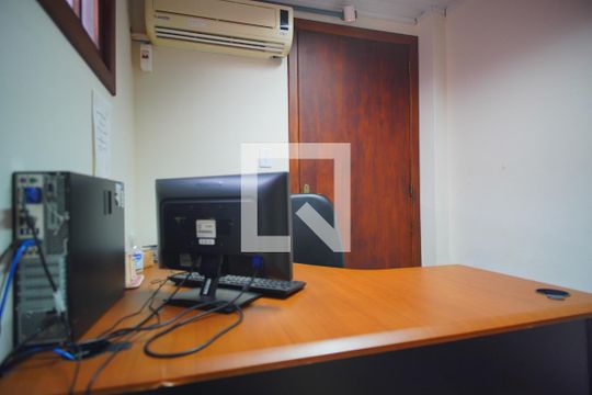 Sala 1 de casa à venda com 4 quartos, 257m² em Passo das Pedras, Porto Alegre
