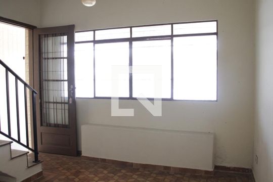 Casa à venda com 4 quartos, 176m² em Vila Oratorio, São Paulo