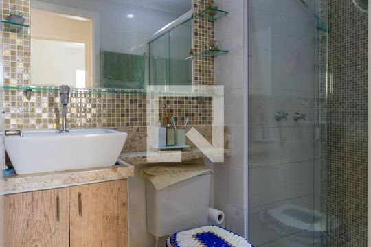 Banheiro de apartamento à venda com 2 quartos, 44m² em Jardim Umarizal, São Paulo
