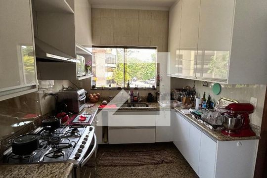 Casa 1 de casa para alugar com 6 quartos, 120m² em Alto da Lapa, São Paulo